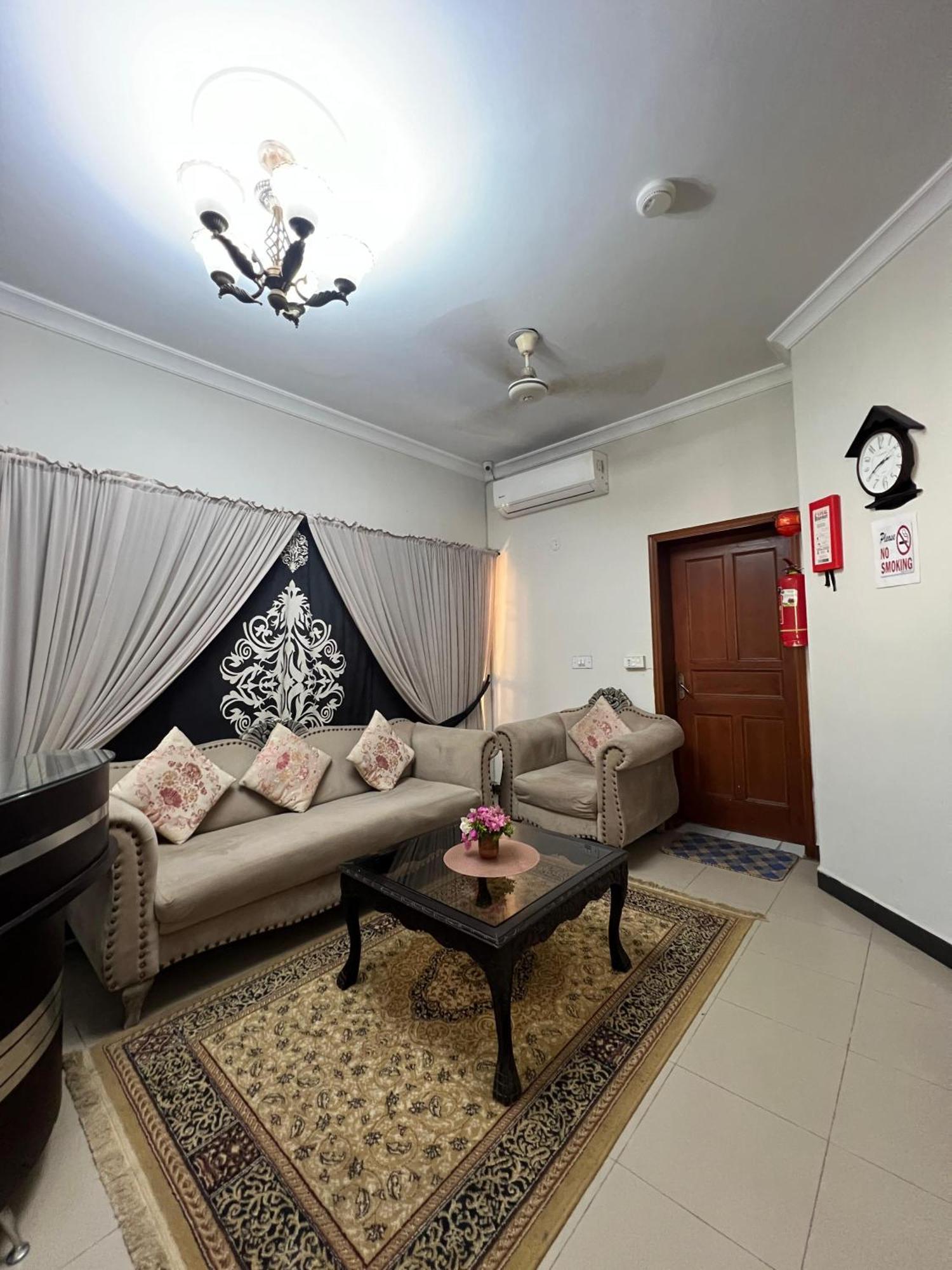 Park View Residency Hotel Islamabad Exterior photo